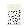 Detalle de pegatinas 5D para uñas con flores blancas y negras en empaque de Tomoni - Estilo Floral Blanco Y Negro (to-571)