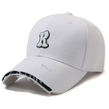 Casquette de baseball blanche avec lettre R brodée et bord usé vintage - Blanc