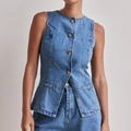 Gilet da donna in denim blu senza maniche con bottoni e vestibilità slim in vita - Gilet a Righe Blu Chiaro