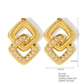 Detalle de pendientes de doble rombo en acero inoxidable bañados en oro 18k con perlas - Dorado
