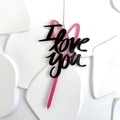 Dettaglio del topper per torta a cuore rosa e nero con la scritta I love you - Rosa Rosso e Nero - Cuore I Love You
