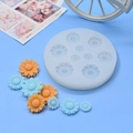 Détail macro du moule en silicone marguerite avec neuf cavités pour l'artisanat en résine DIY - Style Marguerite Tournesol (1)