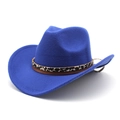 Détail d'un chapeau de cowboy en feutre bleu roi avec ruban décoratif léopard et cuir brun - M (56-58cm) / Bleu royal