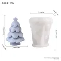 Gedetailleerde kerstboom siliconen mal en lichtblauwe waskaars als afgewerkt product - Kerstboom LZ-80 / Wit