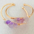 Bracciali aperti placcati in oro fatti a mano con pietre di ametista e filo metallico - Ametista
