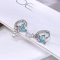 Orecchini a farfalla argentati con cristalli viola e blu su cartoncino JOE'S - Tonalità Argento (Zirconia Blu Viola + Bianco + Verde) (F1306)