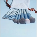 Blue gradient 15-piece makeup brush set with soft bristles and drawstring storage bag - 13Pcs Royal Blue + Velvet Bag