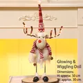 Lichtgevende kerstrendier pluche met LED-verlichting en gebreide outfit, 50 cm hoog - Zwaaiend Gloeiend Rood (Man)