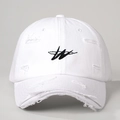 Witte katoenen baseballpet in distressed look met zwart borduursel en verstelbare band - Eén maat / Wit