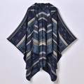 Ethno-Stil Kapuzenponcho für Damen mit blauem geometrischem Tier-Jacquard-Strickmuster - 135x155cm / Marineblau