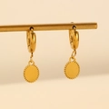 Minimalistische goldene Creolen mit Sonnenanhänger auf Edelstahl-Displayständer - Gold Runde Sonnenstrahlen Ohrhänger (4758)