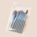 8-teiliges Make-up-Pinsel-Set in Graublau mit weichen Borsten in einer PVC-Tasche - 8-teiliges Hellwasserblaues Set