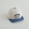 Detail van geborduurde beer en blauwe klep op beige baseballpet voor baby's - 48-50cm (6 maanden-2 jaar) / Blauw