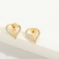Détail de boucles d'oreilles cœur dorées avec motif love et bordure en cristaux - Cœur/Lettre Love / Doré