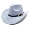 Detail eines hellblauen Cowboyhuts aus Wildlederimitat mit schwarzem Lederband und Schnalle - M (56-58cm) / Himmelblau