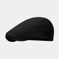 Vista lateral de gorra plana negra que muestra tejido de malla transpirable y silueta - Ajustable / Negro