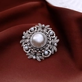 Spilla vintage a farfalla placcata oro 18 carati con perla su velluto rosso scuro - Spilla 59# - Argento - Bianco
