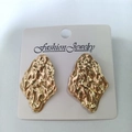 Irregular textured earrings in 18K gold plated stainless steel with a molten metal design - Wrinkled Rhombus / 18K Gold