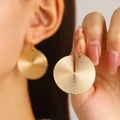 Fashionable golden circular earrings with textured radial pattern for women - Concentric Circular Texture Style (N-620) / 11 Kc Gold