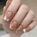 Franse press-on nagels met luipaardprint, gouden glitters en lijnen op nude roze basis - Nude Roze Geometrische Franse Stijl (CW47)