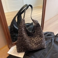 Retro oversized leopard print suede tote bag with black leather straps and mirror reflection - Leopard Coffee