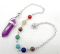 Amethist zeshoekig kristallen pendel met kleurrijke chakra kralen en zilveren ketting - B37-Paarse Steen