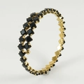 Brazalete cruzado dorado ajustable con circonitas negras cuadradas en un diseño de capas - Zircón Negro
