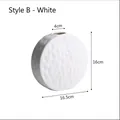 Vaso in ceramica bianca Stile B dal design minimalista materico per l'arredamento di casa - Stile 031 - Bianco