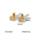 Detailansicht der 18K Gold Stern-Ohrstecker mit Zirkonia und Maßangaben in der Box - Quadratischer Stil(HC-E10296)