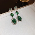 Elegantes pendientes de aguja de plata con borlas de circón verde esmeralda de lujo. - 3-Pendientes de plata-Plateado-Verde