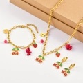 Parure de bijoux en acier titane doré avec pendentifs fraises et cerises en émail - Collier+Bracelet+Boucles d'oreilles Ensemble