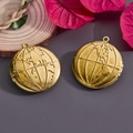 Paire de médaillons photo ronds en or vintage avec motif gravé de globe et de carte du monde - N°43 Médaillon Rond Globe (32*36mm)