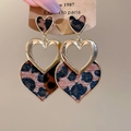 Detail of three-tier leopard print heart earrings with gold metal and velvet texture - 30# Silver Needle - Coffee - Heart - Hollow Leopard