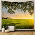 Dettaglio di un arazzo bohémien appeso alla parete con paesaggio al tramonto e campi verdi - 73X95CM (Spazzolato Transfrontaliero)