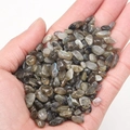 Handheld polished natural labradorite crystal gravel with blue iridescent flashes - Labradorite (100g)
