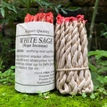 Handgefertigte White Sage Rope Incense aus Nepal zur Reinigung in natürlicher Umgebung - Weißer Salbei / 40 Stück/Packung
