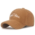 Braune Teddy-Fleece Baseballkappe für Damen und Herren mit weicher Textur und weißer Stickerei - Kaffeebraun