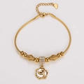 Detalle de pulsera de cadena de serpiente dorada con cola de ballena de nácar blanco - Estilo Concha Cola De Ballena / Dorado