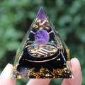 Natural crystal resin pyramid with amethyst sphere and Scorpio zodiac symbol - YB14 Scorpio [5cm]