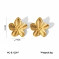 Detail view of 30mm x 27mm gold flower earrings in titanium steel with measurements - Gold Flower Style (HC-E10097) / 18K Gold