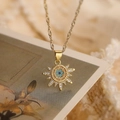 18K vergoldete Halskette mit blauem Zirkonia Sonnenanhänger und gedrehter Gliederkette - Sonne Halskette (24211)