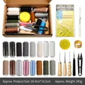 Kit cucito per pelle e tela con 18 fili colorati e punteruoli con manico in legno - Set Pelle (M0675)