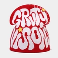 Dettaglio del berretto rosso in maglia con scritte GRITY VISION e stelle gialle - M (56-58cm) / Rosso con lettere bianche