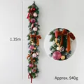 1,35m Weihnachtsguirlande mit rosa Kugeln und Zapfen, Gewicht ca. 940g - 135CM Rosérosa Weißspitzen-Tannenzapfen (Dekoration)