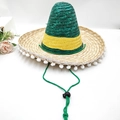 Vista dettagliata del cappello di paglia messicano con corona verde e pompon - L (58-60cm) / Cappello di paglia di grano diametro 35cm