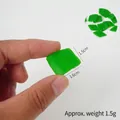 Miniature de légume vert translucide pour projets DIY, dimensions de 1,5 cm - Morceaux de Poivron Vert