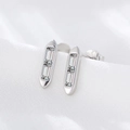 Orecchini a perno minimalisti in argento S925 con zirconi rettangolari lucidi - Argento