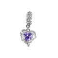 Détail d'un piercing de nombril argenté avec pierres claires et gemme coeur violette - Cadre Fluide Cœur Violet