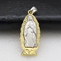 Dettaglio del ciondolo religioso della Vergine Maria in argento e oro lucido - Ciondolo Solo (Senza Portachiavi) / Color Acciaio