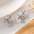 Orecchini geometrici d'argento con design a sfera in metallo lucido minimalista - Argento